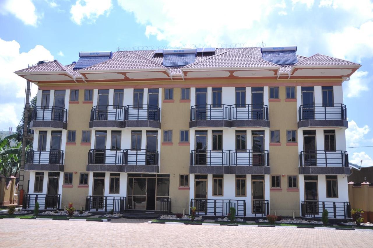 Golden View Hotel Ibanda מראה חיצוני תמונה